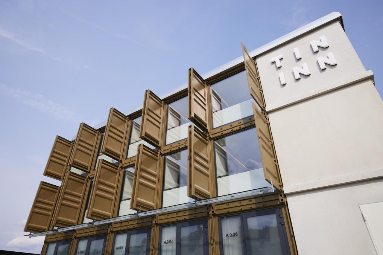 Tin Inn Montabaur L Einfach Gut - Das Hotel Aus Hochwertig Ausgebauten Ueberseecontainern Esterno foto