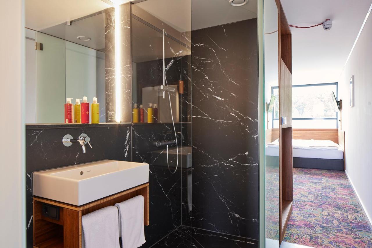 Tin Inn Montabaur L Einfach Gut - Das Hotel Aus Hochwertig Ausgebauten Ueberseecontainern Esterno foto